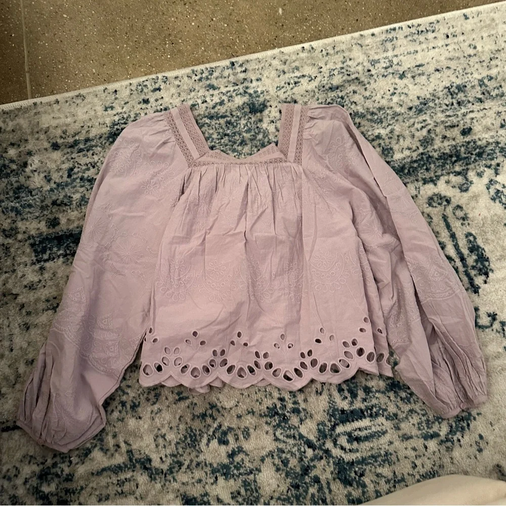 NWT Universal Threads Lavender Cropped Eyelet Top - Picture 4 of 4